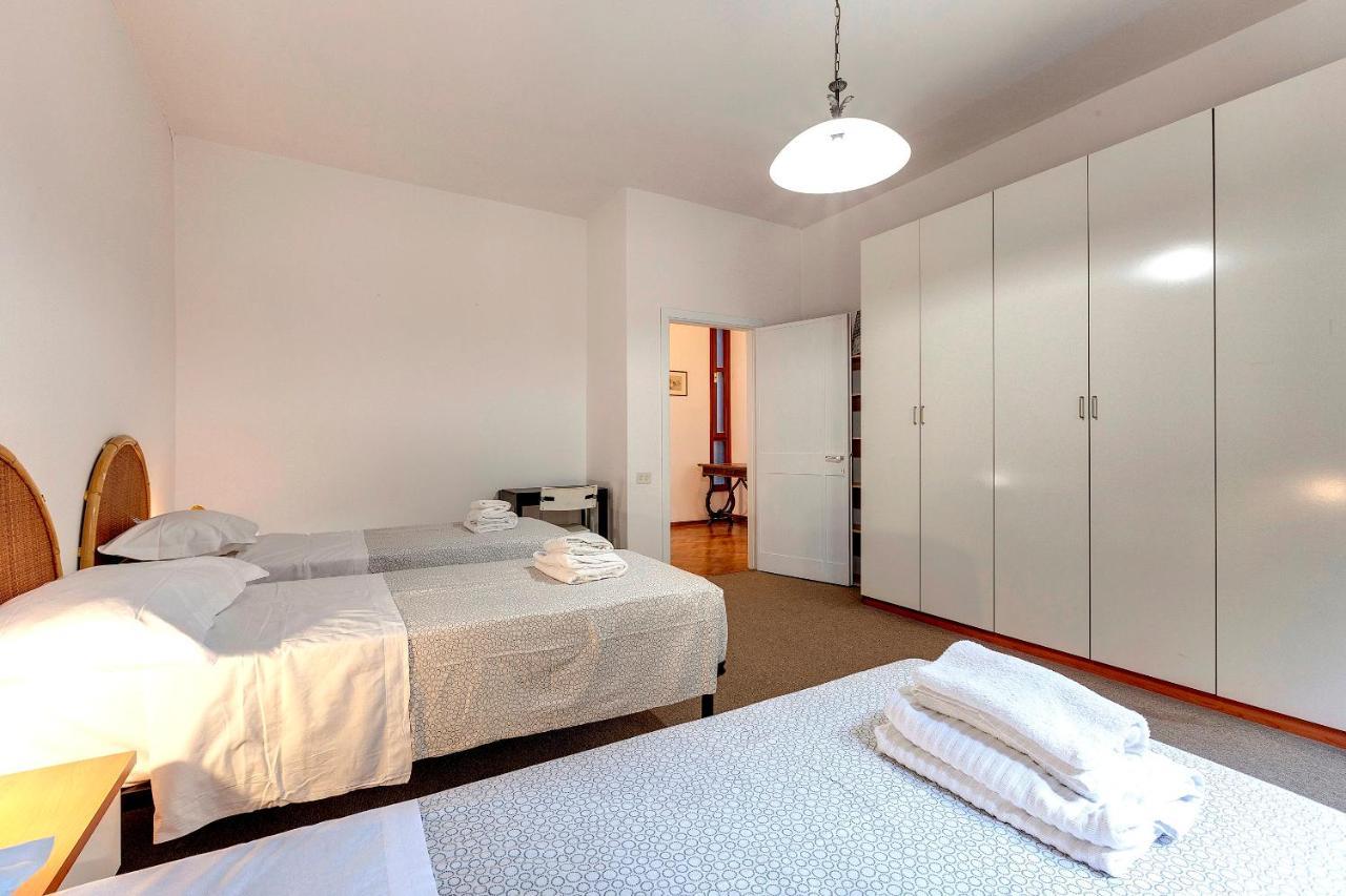 Malenchini 6 Apartamento
